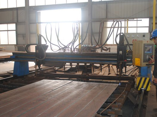 鋼結(jié)構(gòu)公司是怎樣處理鋼結(jié)構(gòu)工程變形的？